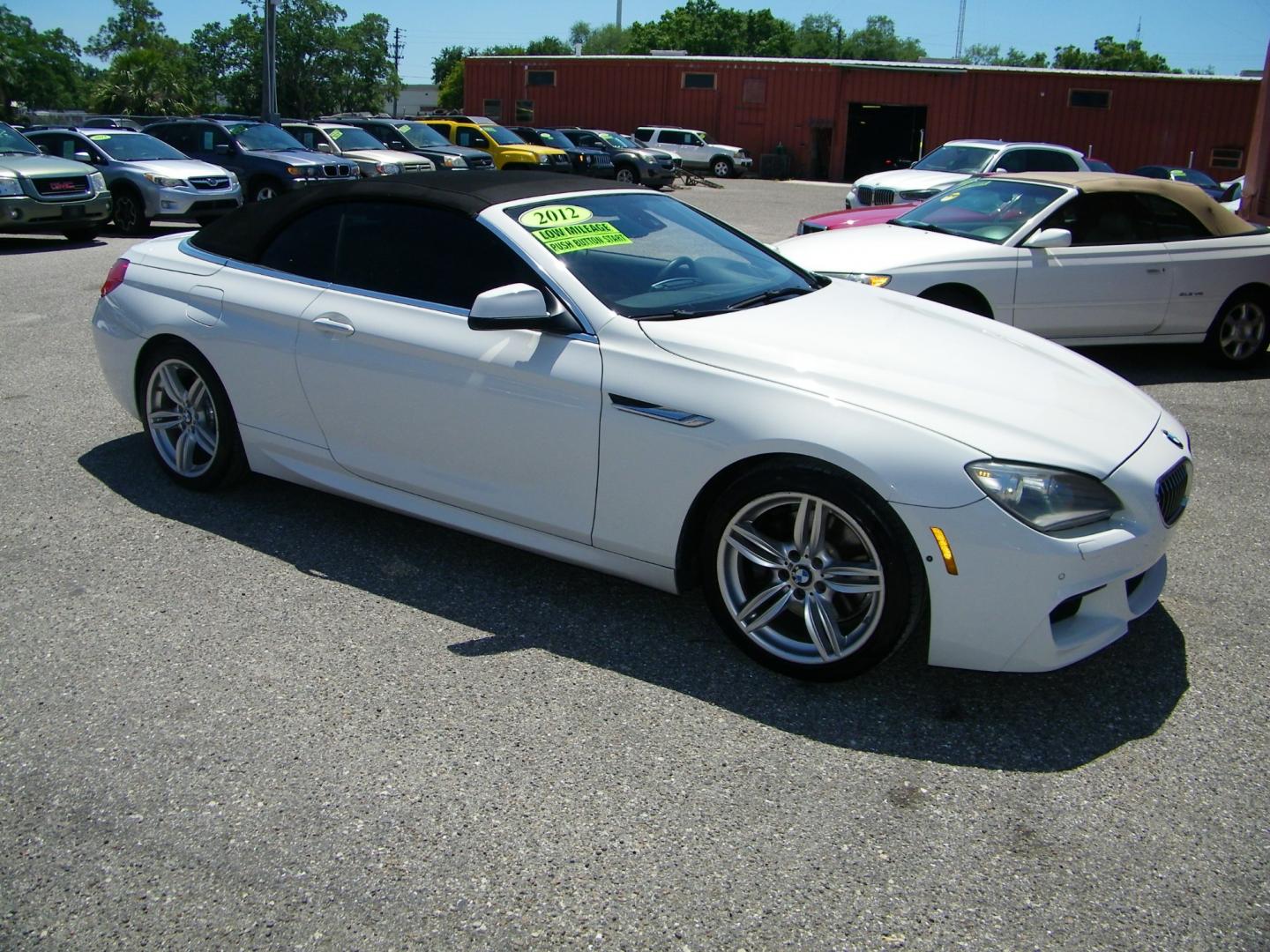 2012 White /Brown BMW 6-Series 640i Convertible (WBALW7C58CD) with an 3.0L L6 TURBO engine, 8-Speed Automatic transmission, located at 4000 Bee Ridge Road, Sarasota, FL, 34233, (941) 926-0300, 27.298664, -82.489151 - Photo#10